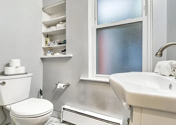 5 Mi To Dtwn Pittsburgh! Pet-friendly Unit W/ Yard Сasa de vacaciones