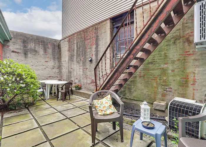 Сasa de vacaciones 5 Mi To Dtwn Pittsburgh! Pet-friendly Unit W/ Yard Pittsburgh